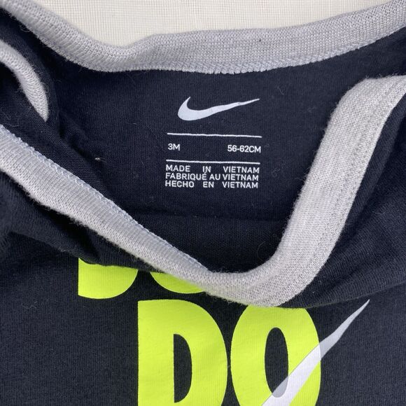 Nike Black Baby Boy Short Sleeve Bodysuit Size 3M 3 Months - Picture 3 of 4